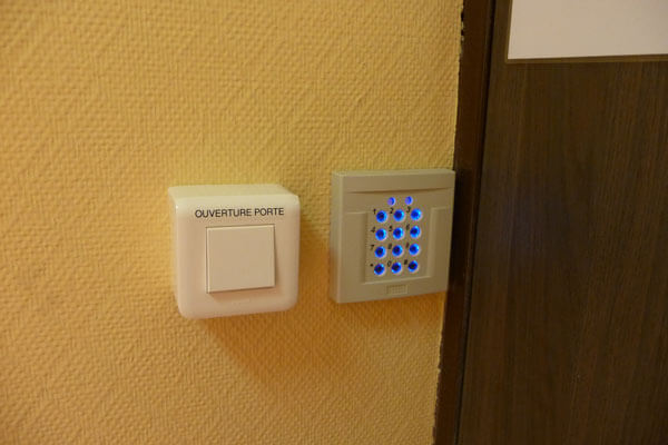 Réalisation Contrôle d'Accès & Sécurité