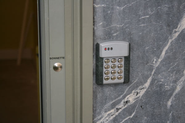 Réalisation Contrôle d'Accès & Sécurité