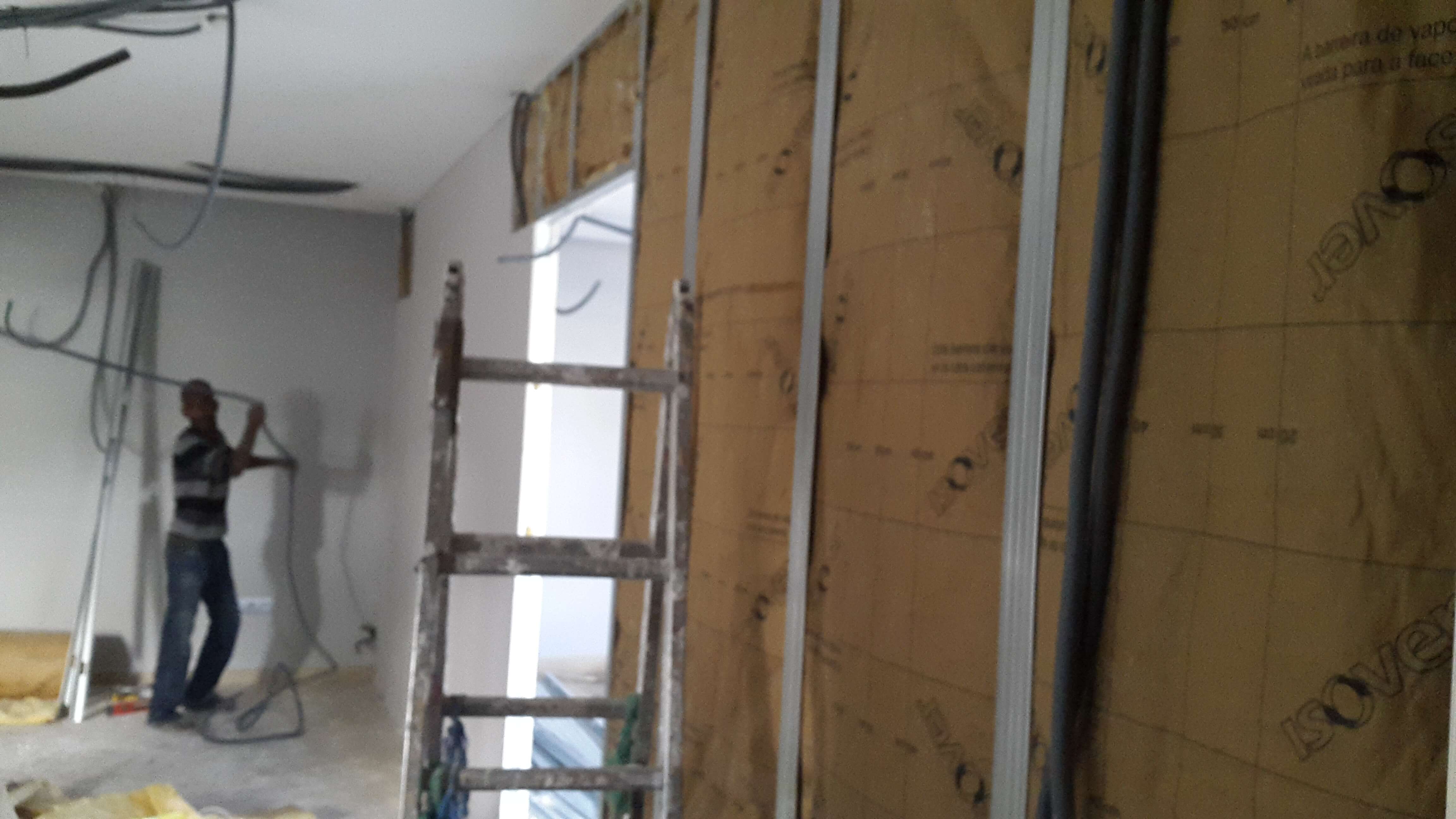 Réalisation Faux plafonds & Cloisons amovibles